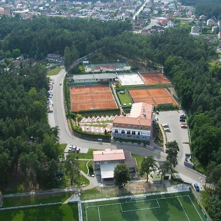 Hotel Sport Zruč Zewnętrze zdjęcie